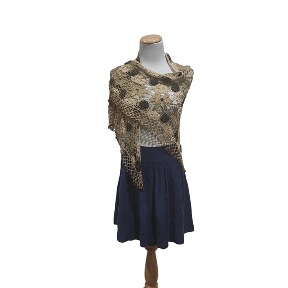 Elegant Tan and Brown Crochet Shawl - Picture 1 of 4